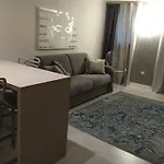 شقة لأنجولينو ناسكوستو