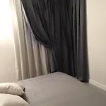 لأنجولينو ناسكوستو شقة *